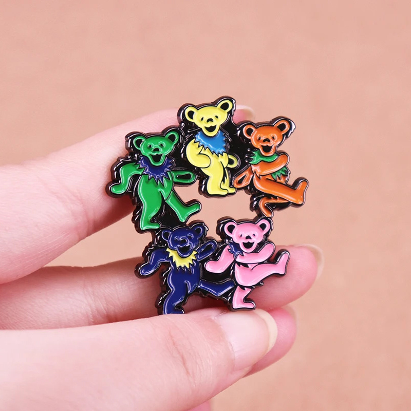 Dancing Bears Emaille Pin Rock – Vintage Collectible Bears Bewertung und Preis